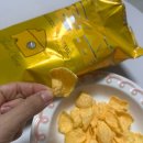 골드크라운 | 크라운 골드C콘칩 신상 후기 치즈향 가득 바삭한 인기 과자 먹어보니