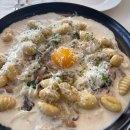 지곡 공영주차장 | 충주 양식 맛집 빠리방앗간 내돈내산 후기