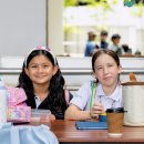 At the Alfresco Dining &amp; Multi-Purpose Play Area, students enjoy 이미지