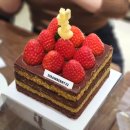 생일 | 스트로베리32 성수 두바이 케이크 | 생일 후기