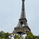 별조형물(탑형) | 2025 가을 아이들과 유럽여행 : 9일차 에펠탑 / 오랑쥬리 미술관 / 튈르리 정원 / 샹젤리제 거리