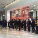 유니클로 앞 이미지