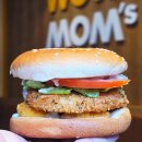 맘스터치 기장점 | 맘스터치 메뉴 후덕죽 통새우버거 호텔 중식당 수준 맛 가격 칼로리