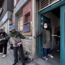 [감동/지역] 151명의 손에서 손으로... 인천 배다리 '나비날다책방'의 기적 같은 이사