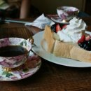 커피 엔 토스트 이미지