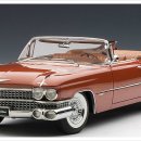 [오토아트] 1/18 CADILLAC CONVERTIBLE SERIES 62 ( PERSIAN SAND ) 이미지