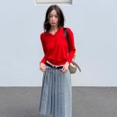 나이스크리닝 | 나이스클랍 브이넥 니트 2026년 봄 코디, 36% 할인받고 구매한 깐깐한 후기 (치명적 단점 포함)