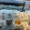 시장6로 | 속초중앙시장 먹거리 추천 속초딸기모찌 선물하기 좋은 6구세트 포장 후기