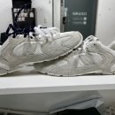 보람세탁 | 미우미우 X 뉴발란스 530 셀프세탁 하면 망칩니다! 스웨이드 명품 운동화 세탁 before &amp; after