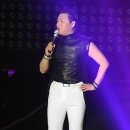 나팔바지 이미지