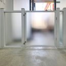 강아지 미용실 | [의정부] 애견미용실 강아지 안전문 설치 후기' 바닥 훼손 없는 무타공 공법!'