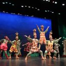 어린이 뮤지컬 <목 짧은 기린 지피> 이미지