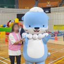 진주실내체육관 실내체육관 | 진주어린이공연업체 로키가 진주실내체육관 어린이 세발자전거 대회 개막식에서 매직벌룬쇼로 시작을 열다