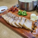 돔베고기닭칼국수
