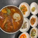 양재역 2번출구 뒤 이미지