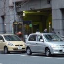 일본 거리의 자동차 관찰 이미지