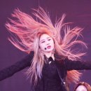 춤추는 머리카락 이미지
