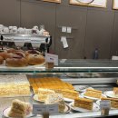 아침온 bakery | 프라하 카페 Matoka Bakery 꿀케이크 맛집 인생케이크 또간집