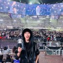모멘트패션 | “모든 순간이 완벽” 하지원, BTS 콘서트 인증에 ‘찐 팬 모멘트’