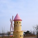 노랑등대 앞 이미지