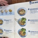 태국 치앙마이 올드타운 반나절 뚜벅이 도보 코스 추천 (블루누들-타패게이트 카페- 솜펫시장)