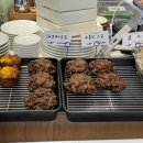 아카이브 카페 틈 이미지
