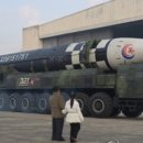 북한은 ICBM 발사는 레드존을 넘은 사건인것이다.유엔안보리 오는21일 북한 비확산 문제논의를 한다고 한다.미국이 그들의 본토 공격 이미지