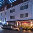 스몰 하우스 빅도어 이미지