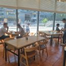 윤초밥 앞 이미지