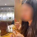 엄지척꽈배기 이미지