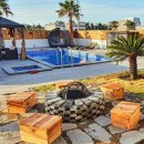 더 아도록 이미지