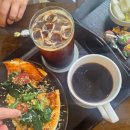 청주 브런치카페 더멜 대형 커피숍 내돈내산 후기: 봉골레파스타와 시금치피자 조합이 딱이에요