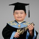 홍 스튜디오(Hong Studio) | 아이의 첫 졸업, 따뜻한 순간을 남기다 – 창원 홍스튜디오