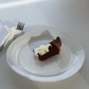 로로옴 | [도봉] 디저트가 맛있는 전철 뷰 루프탑 카페 '로로옴'