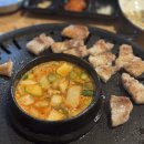 UR(의정부시)-[발곡로]-상-3 | 신곡동 삼겹살 황금돼지｜발곡역 근처 기본 상차림 푸짐한 고깃집