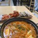 김밥집앞 | [서울대입구/봉천] 수육주는 갓성비 밥집 '앞다리집' 추천 후기