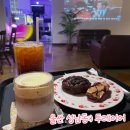 울산 성남동 카페:) 투레이어. Two layer. 휘낭시에 꼭! 먹기!!