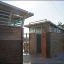 강변공원 화장실 이미지