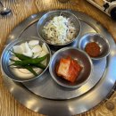 육깝돈 | 여수 현지인 육회비빔밥 맛집 육깝돈