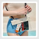 물만난 물고기 | 물 만난 물고기처럼 자유롭게! 스윔어바웃 방수크로스백, 물놀이의 모든 걱정을 잠재우다