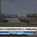 중국은 미국의 식량 생산을 '마멸'시킬 수 있다고 전문가는 경고합니다. Smithfield Foods는 중국 회사에 인수된 후 정밀 조 이미지