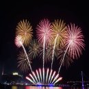 남산공원 시민회관 | 무뚝뚝한 아버지도 보고 놀랐던 여수밤바다 불꽃축제, 30분 동안 "미쳤다" 소리만 남발했어요