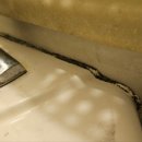 극동동성아파트경로당 | 강북구 인수동 극동아파트 욕조 실리콘 재시공, 깔끔하게 완료했습니다