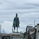 예술조형물(소사대공 | 엄마랑유럽여행_비엔나 도심 산책 스와로브스키 본점 슈테판대성당 내부 관람 오스트리아 🇦🇹 비엔나...