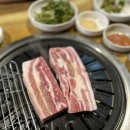 팔봉산생고기 | 면목동 삼겹살 맛집 팔봉산