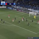 [감바 vs 포항] 미나미노, 폭발적인 드리블 후 슈팅까지 ㄷㄷㄷㄷㄷㄷ.gif 이미지
