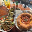 시카고피자 | 부산 해운대 맛집 '매드독스' 치즈 폭탄 시카고 피자 후기