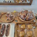 월연재 | 빵지순례] 일주일에 4일만 문 여는 배짱? '연재제과' 솔직 후기 (ft. 두바이초코, 명란바게트)_똑띠의초이