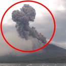 “산이 부풀고 있다” 심상찮은 ‘검은 연기’…“만일의 사태 대비” 日 괜찮나 이미지