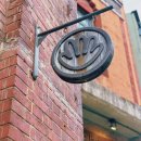 백제병원 (옥외1) | 브라운핸즈카페, 오래된 건물에 새 숨을 불어넣는 브랜드의 철학 / 브라운핸즈백제 후기